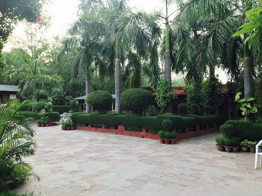 Hotel Sheela, 100M From Taj Mahal Agra  Εξωτερικό φωτογραφία