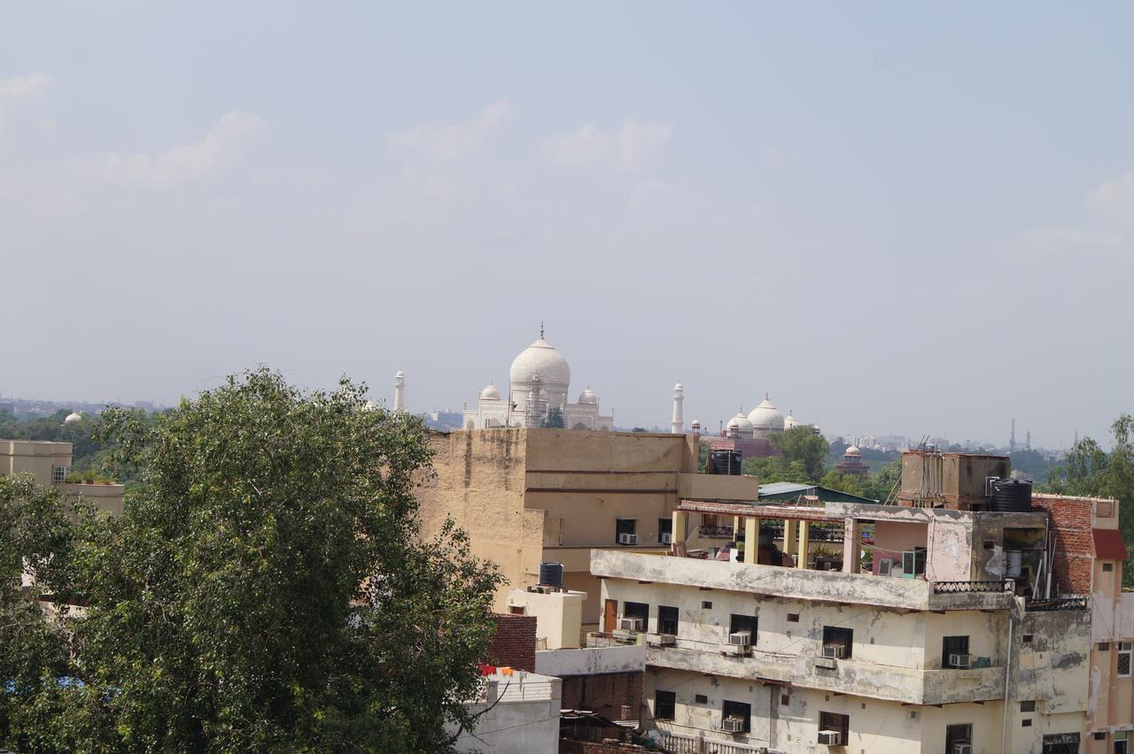 Hotel Sheela, 100M From Taj Mahal Agra  Εξωτερικό φωτογραφία